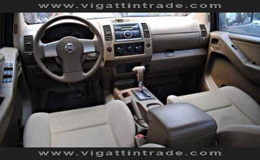 2011 nissan navara 4x2 automatic pick - up for sale