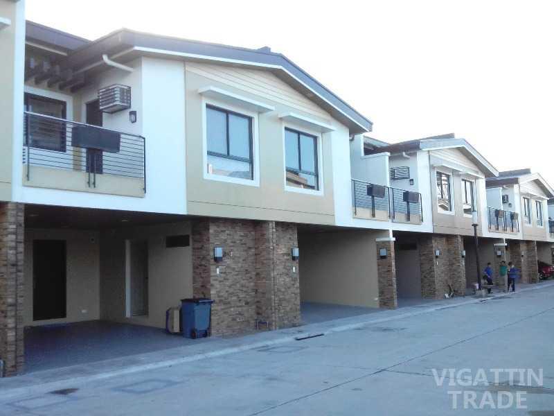 townhouse with in metro manila Woodsville Residences in merville