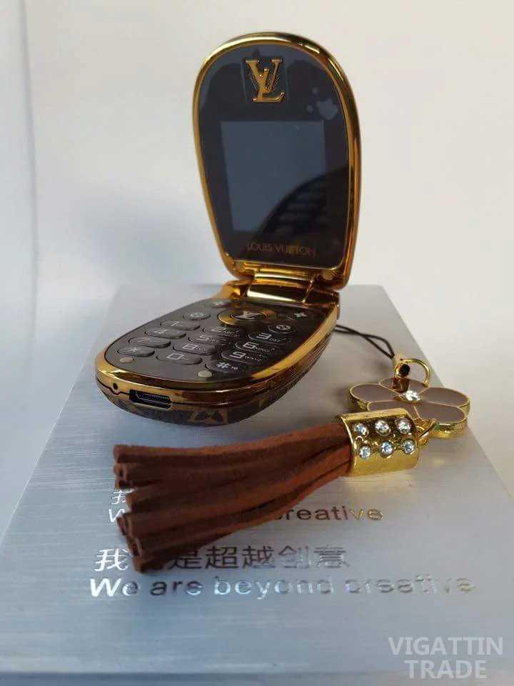 Louis Vuitton Flip Phone - Vigattin Trade